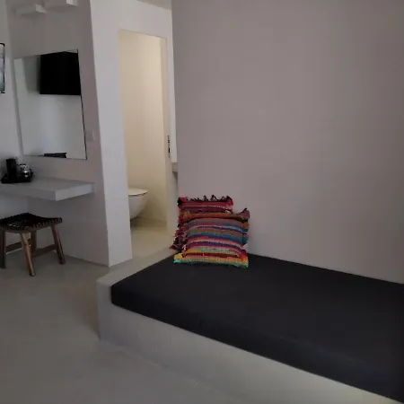 Wabi Luxury & Maisonettes Chora (Ios)