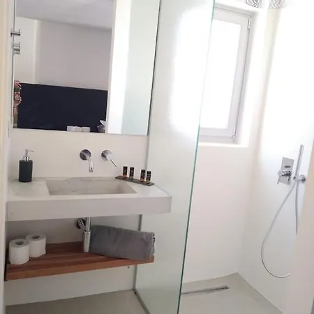 Wabi Luxury & Maisonettes Chora (Ios)