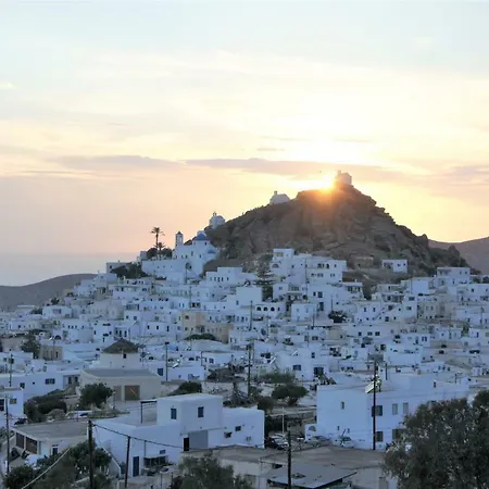 Wabi Luxury & Maisonettes إيوس خورا