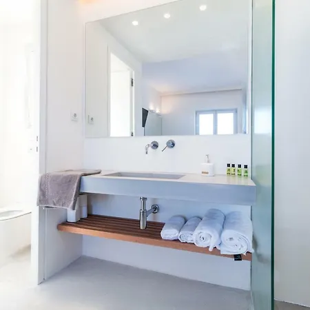 Wabi Luxury & Maisonettes * Chora (Ios)