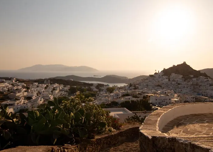 Wabi Luxury & Maisonettes * Íosz