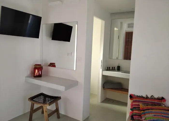 Wabi Luxury & Maisonettes *